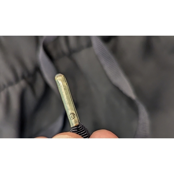 Lululemon On The Fly Jogger In Black Size 2 - Picture 7 of 9